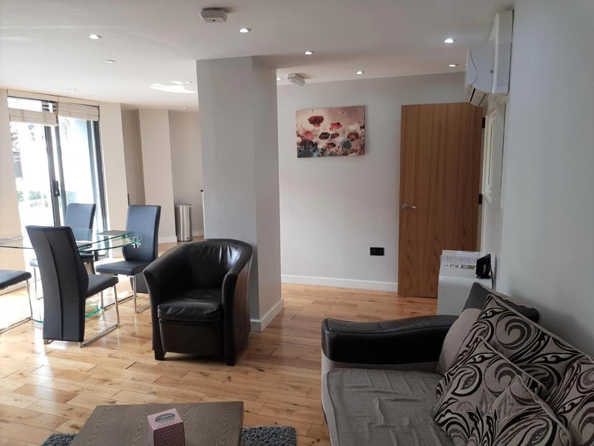 Lr London Apartments - Battersea Park Екстериор снимка