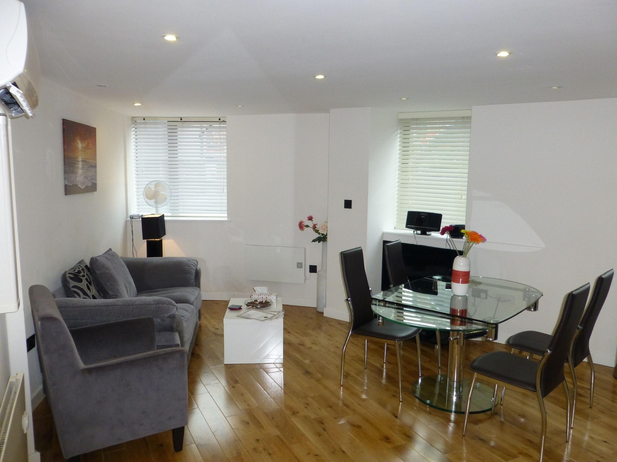 Lr London Apartments - Battersea Park Екстериор снимка