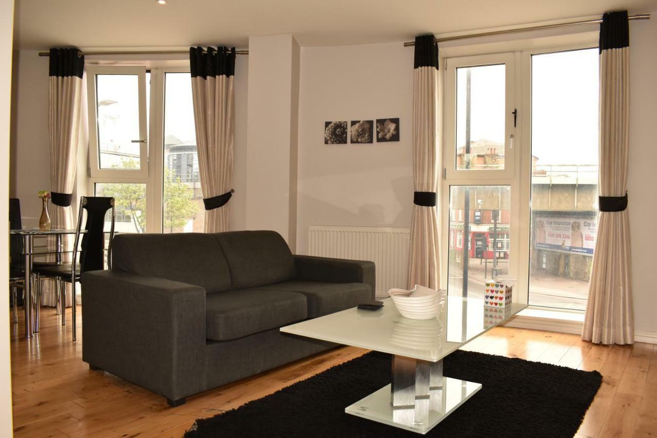 Lr London Apartments - Battersea Park Екстериор снимка